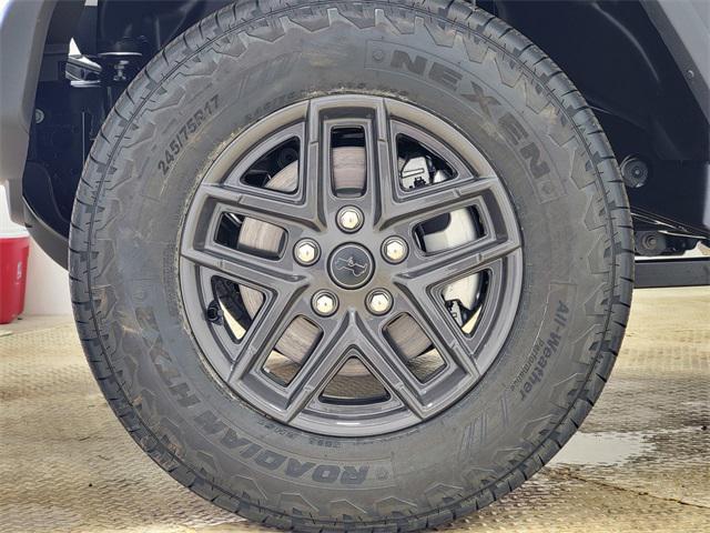 new 2025 Jeep Wrangler car, priced at $40,863