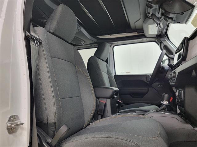 new 2025 Jeep Wrangler car, priced at $40,863