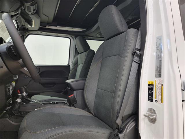 new 2025 Jeep Wrangler car, priced at $40,863