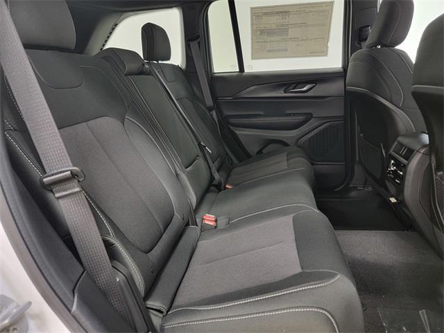 new 2025 Jeep Grand Cherokee car, priced at $37,343
