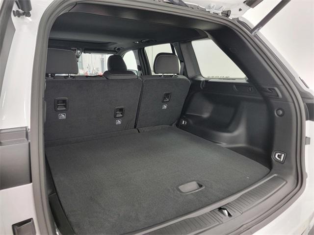 new 2025 Jeep Grand Cherokee car, priced at $37,343