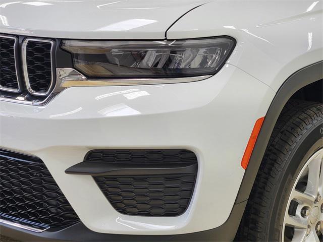 new 2025 Jeep Grand Cherokee car, priced at $37,343