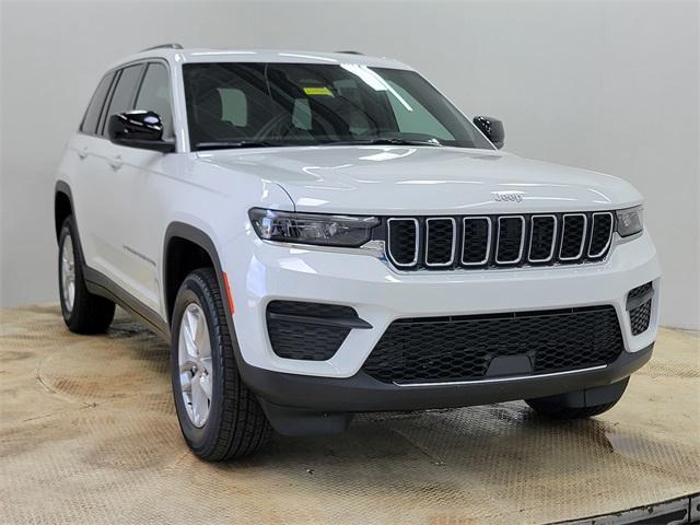 new 2025 Jeep Grand Cherokee car, priced at $37,343