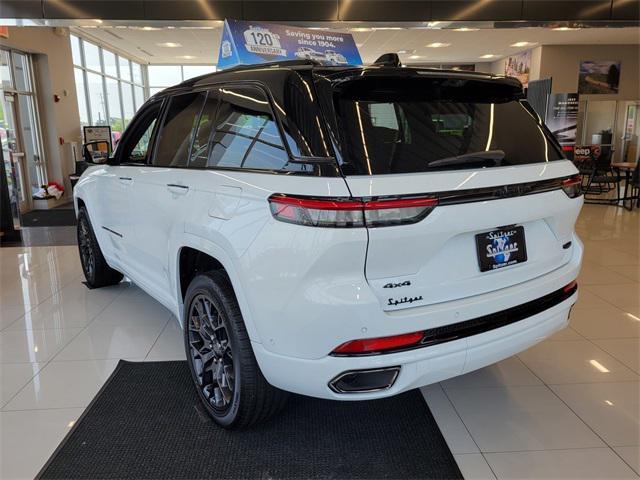 new 2025 Jeep Grand Cherokee car, priced at $61,990