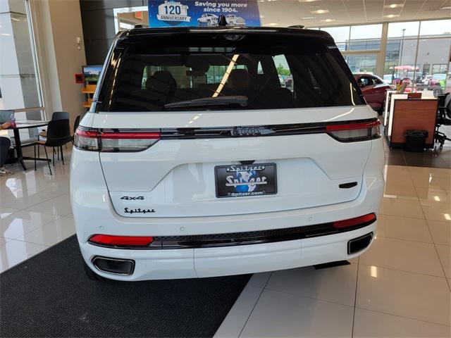 new 2025 Jeep Grand Cherokee car, priced at $61,990