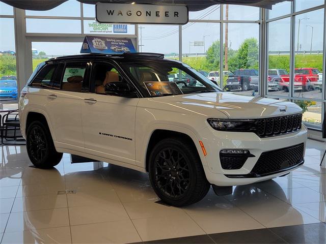 new 2025 Jeep Grand Cherokee car, priced at $61,990