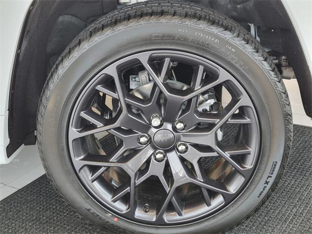 new 2025 Jeep Grand Cherokee car, priced at $61,990