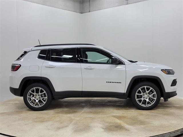 new 2024 Jeep Compass car, priced at $27,827