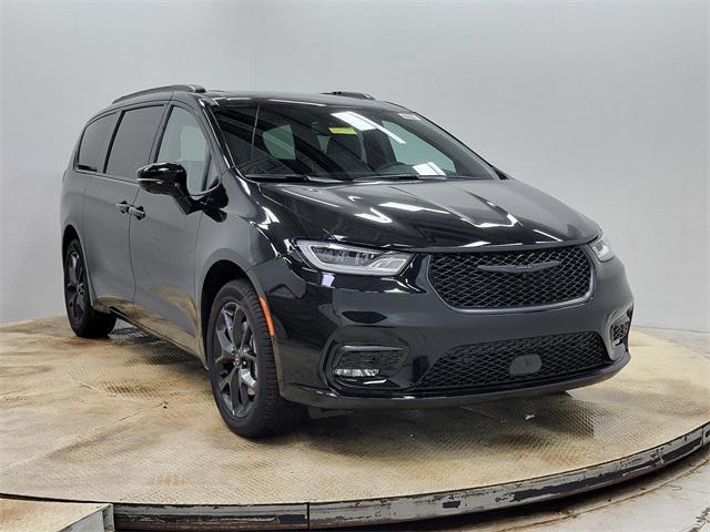 new 2026 Chrysler Pacifica car, priced at $52,990