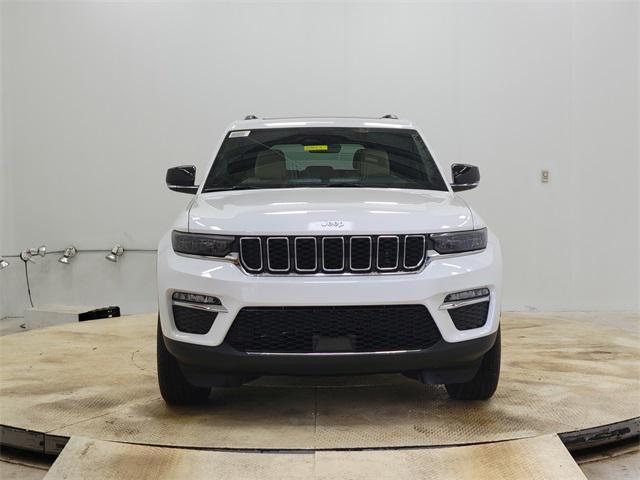 new 2025 Jeep Grand Cherokee car, priced at $44,279