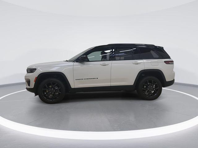 new 2025 Jeep Grand Cherokee car, priced at $46,258
