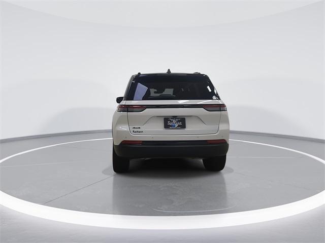 new 2025 Jeep Grand Cherokee car, priced at $46,258