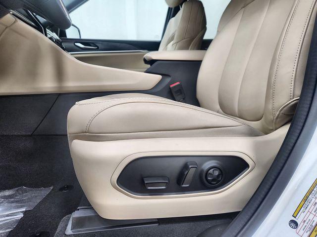 new 2025 Jeep Grand Cherokee car, priced at $46,258