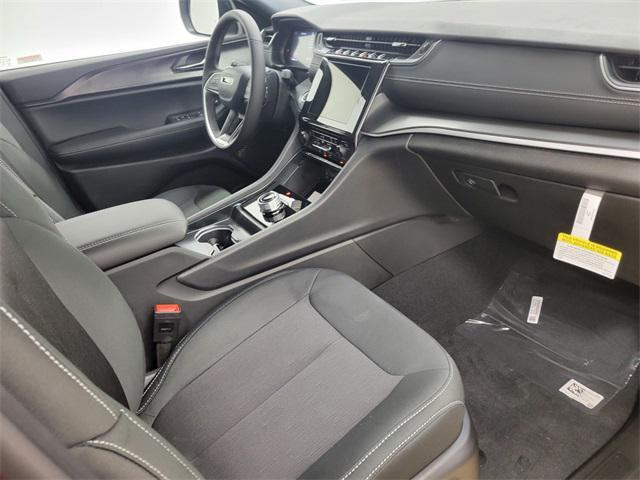 new 2025 Jeep Grand Cherokee L car, priced at $37,293
