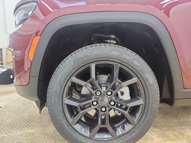 new 2025 Jeep Grand Cherokee car, priced at $46,776