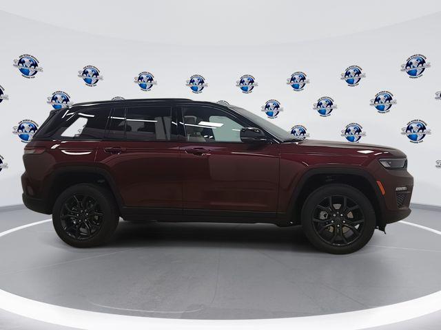 new 2025 Jeep Grand Cherokee car, priced at $46,776