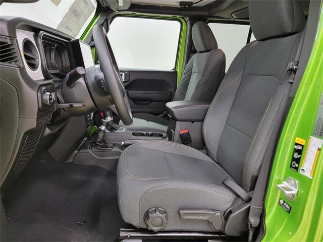 new 2025 Jeep Gladiator car, priced at $40,813
