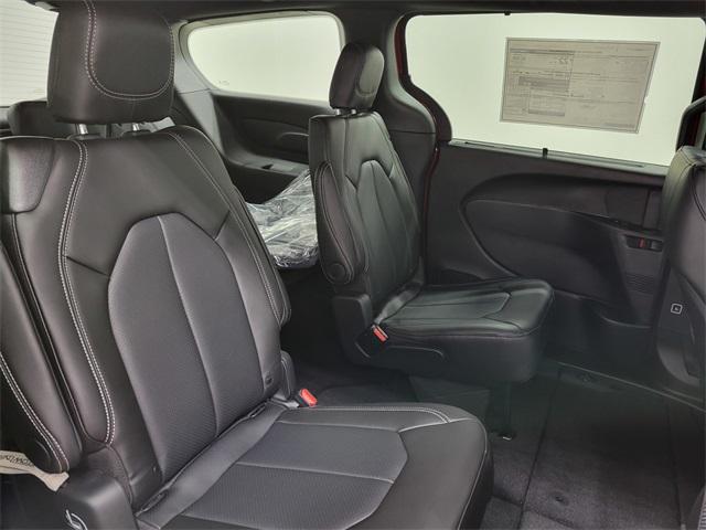 new 2025 Chrysler Pacifica car, priced at $44,990