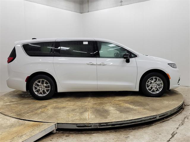 new 2025 Chrysler Pacifica car, priced at $44,990