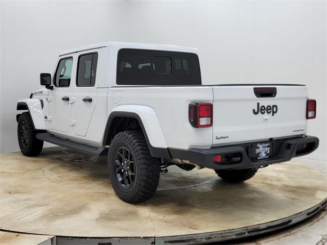 new 2025 Jeep Gladiator car, priced at $42,570