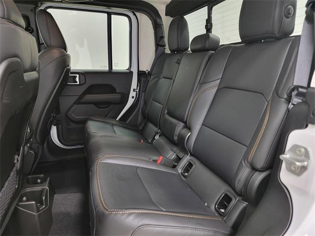 new 2025 Jeep Gladiator car, priced at $42,570