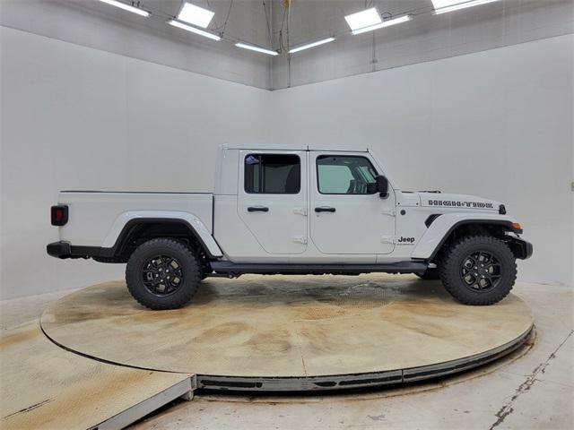 new 2025 Jeep Gladiator car, priced at $42,570