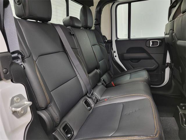 new 2025 Jeep Gladiator car, priced at $42,570