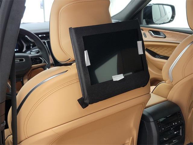 new 2025 Jeep Grand Cherokee L car, priced at $63,242