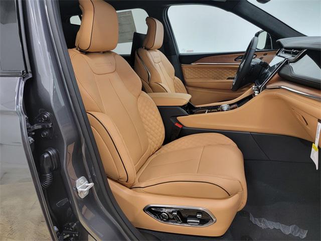 new 2025 Jeep Grand Cherokee L car, priced at $63,242