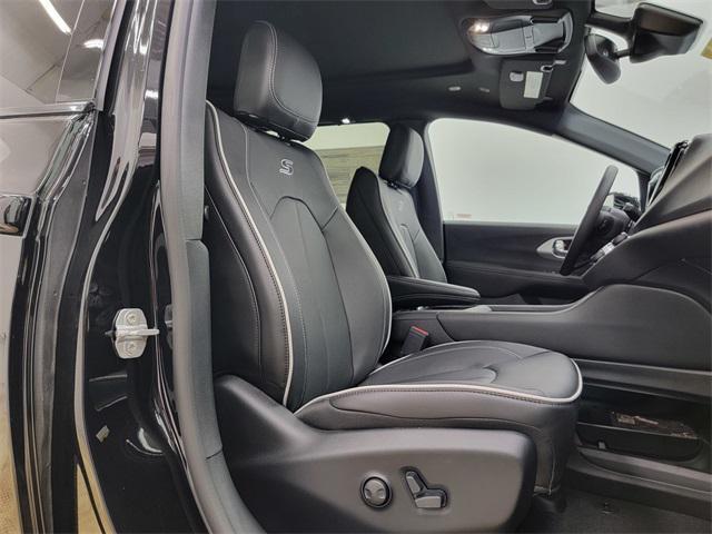 new 2026 Chrysler Pacifica car, priced at $50,990