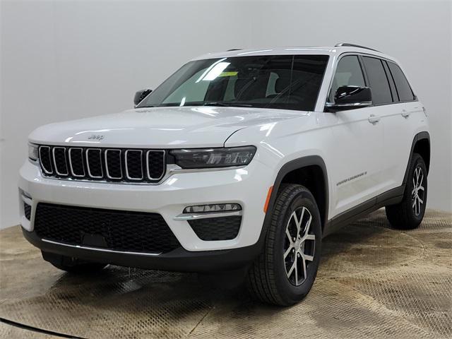 new 2025 Jeep Grand Cherokee car, priced at $41,940