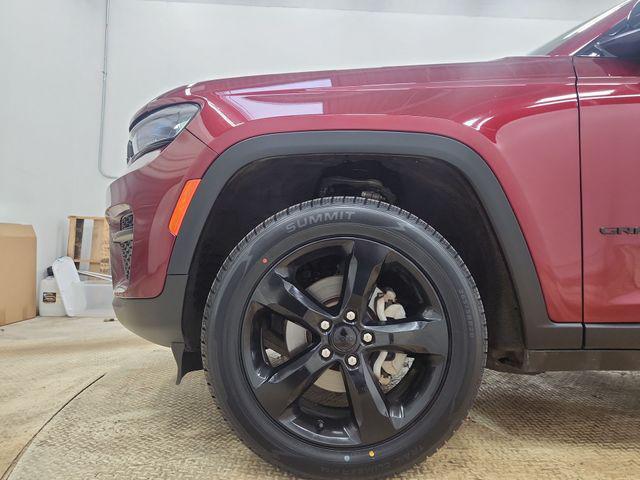 used 2023 Jeep Grand Cherokee car, priced at $26,540