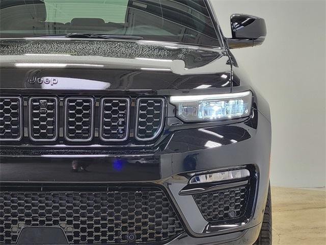 new 2025 Jeep Grand Cherokee car, priced at $61,990
