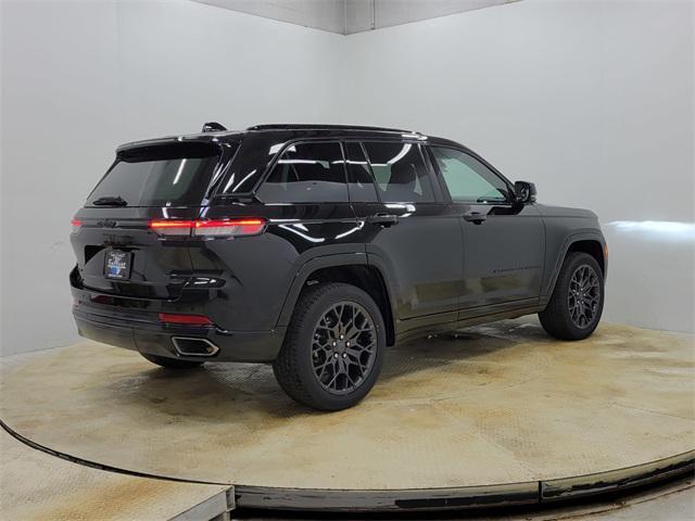 new 2025 Jeep Grand Cherokee car, priced at $61,990