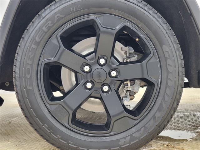 used 2021 Jeep Grand Cherokee car, priced at $22,990