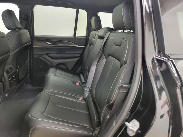 new 2025 Jeep Grand Cherokee car, priced at $43,706