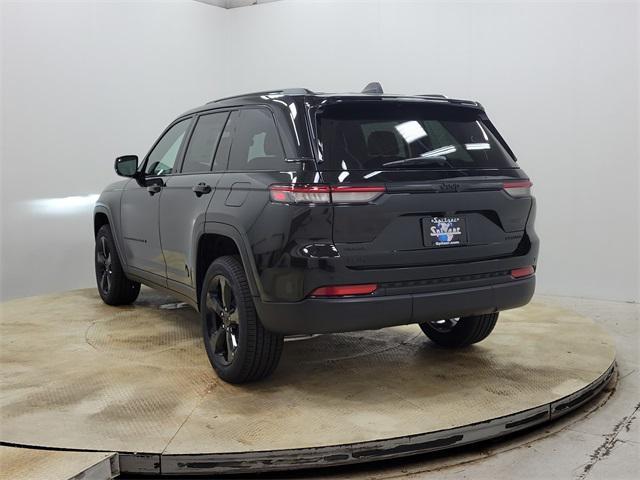 new 2025 Jeep Grand Cherokee car, priced at $43,706