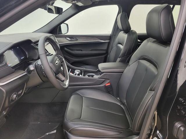 new 2025 Jeep Grand Cherokee car, priced at $43,706