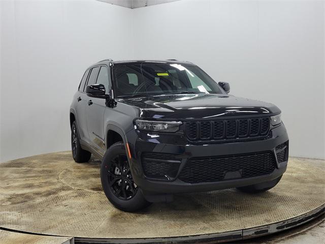new 2025 Jeep Grand Cherokee car, priced at $39,334