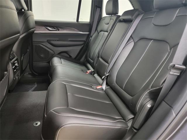 new 2025 Jeep Grand Cherokee car, priced at $43,411