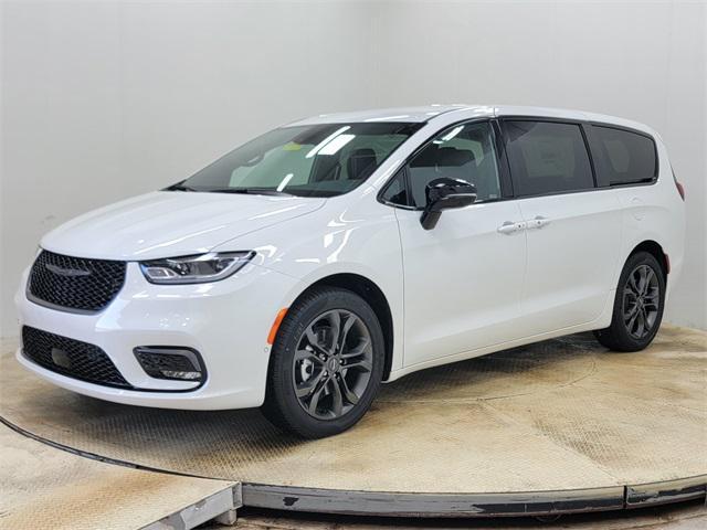 new 2026 Chrysler Pacifica car, priced at $41,990