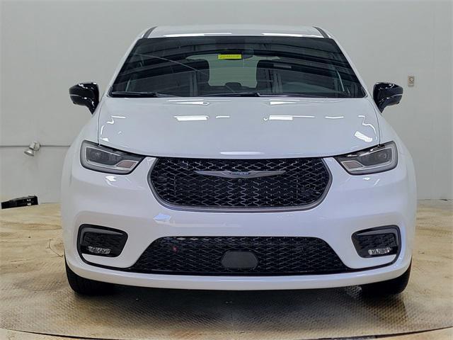 new 2026 Chrysler Pacifica car, priced at $41,990