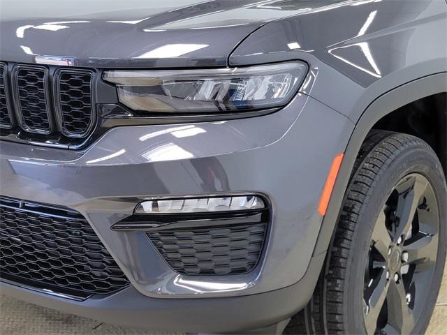 new 2025 Jeep Grand Cherokee car, priced at $45,168