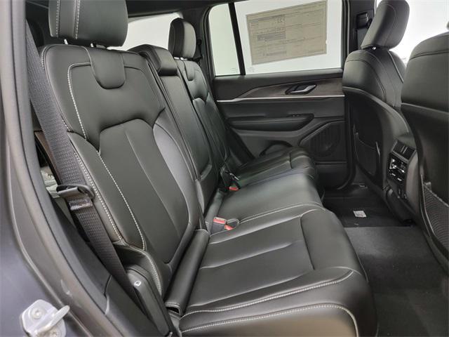 new 2025 Jeep Grand Cherokee car, priced at $45,168