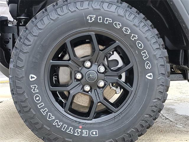 new 2025 Jeep Gladiator car, priced at $43,198