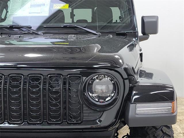 new 2025 Jeep Gladiator car, priced at $43,198