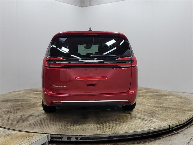 new 2025 Chrysler Pacifica car, priced at $39,990