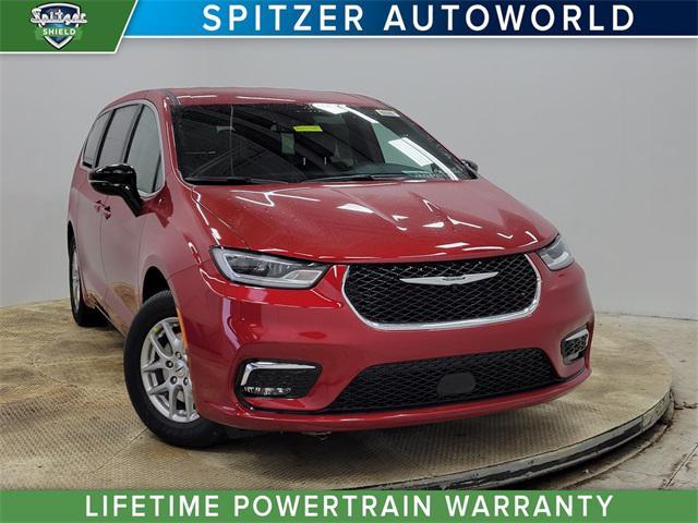 new 2025 Chrysler Pacifica car, priced at $39,990