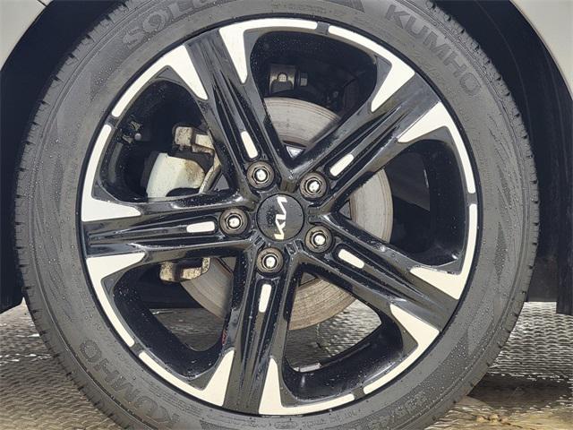 used 2024 Kia K5 car, priced at $25,500