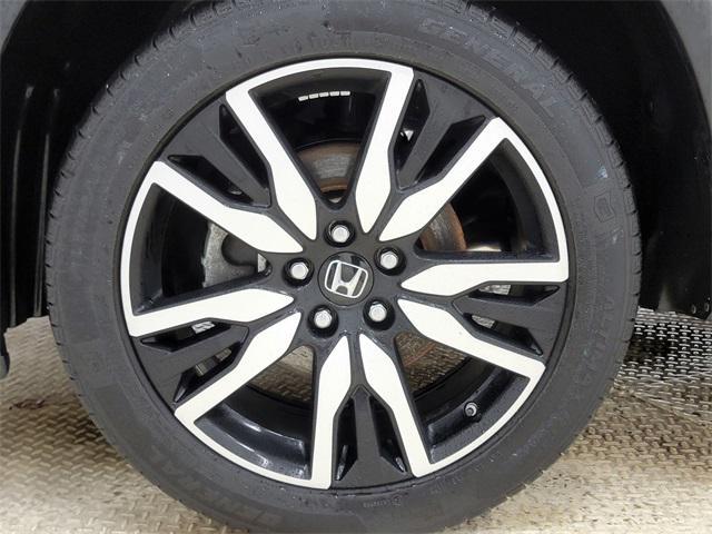 used 2020 Honda Pilot car, priced at $27,990